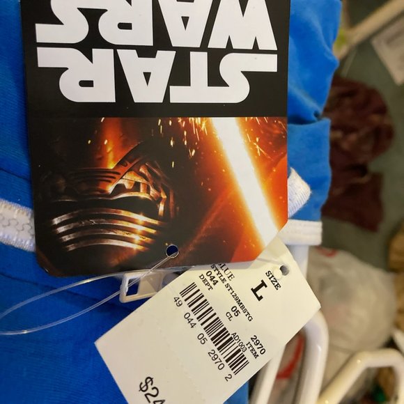 Star Wars hooded onesie for adults/youth size L - Picture 2 of 2